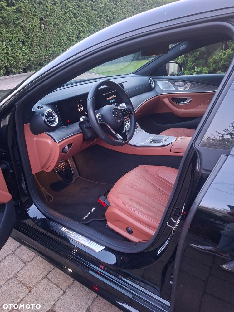 Mercedes-Benz CLS 300 d 4-Matic AMG - 18
