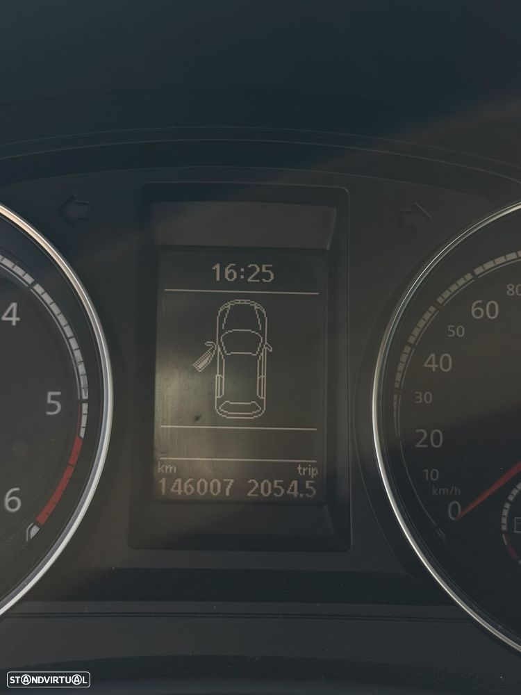 VW Scirocco 2.0 TDI Sport - 4