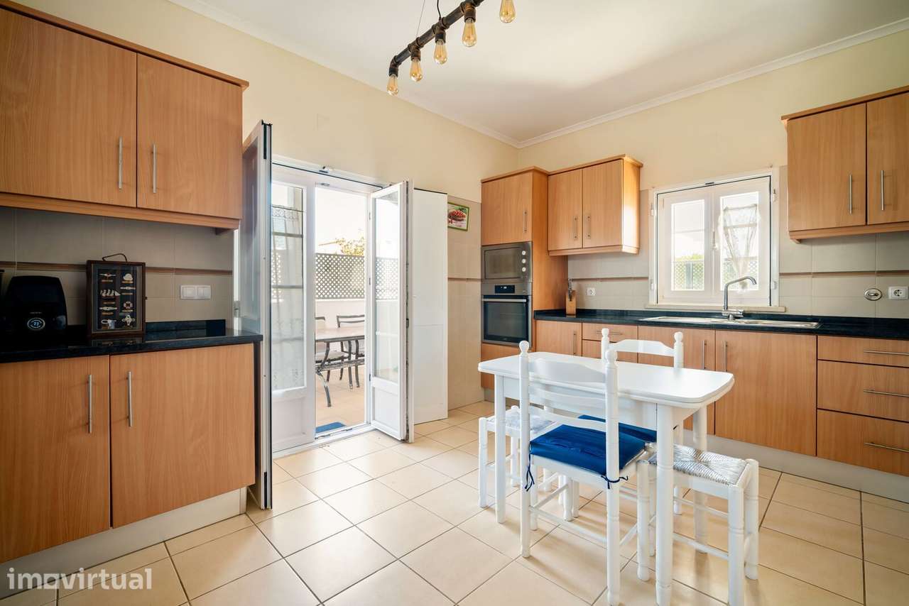 Moradia Isolada T4 com jardim, Porto Covo, Sines - Grande imagem: 4/30