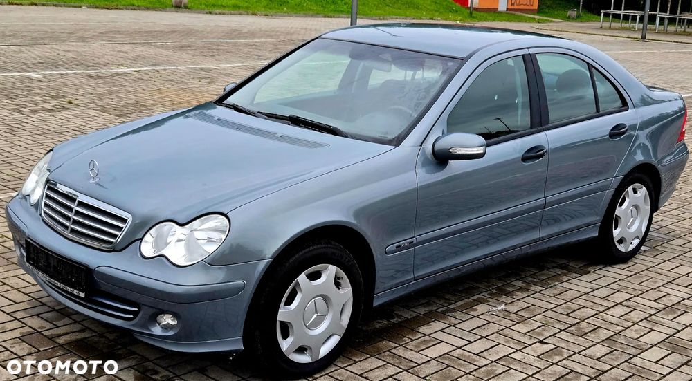 Mercedes-Benz Klasa C 180 Kompressor Classic Sport Edition - 3