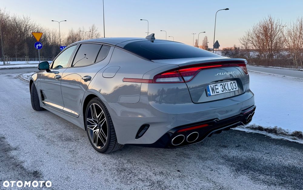 Kia Stinger - 3