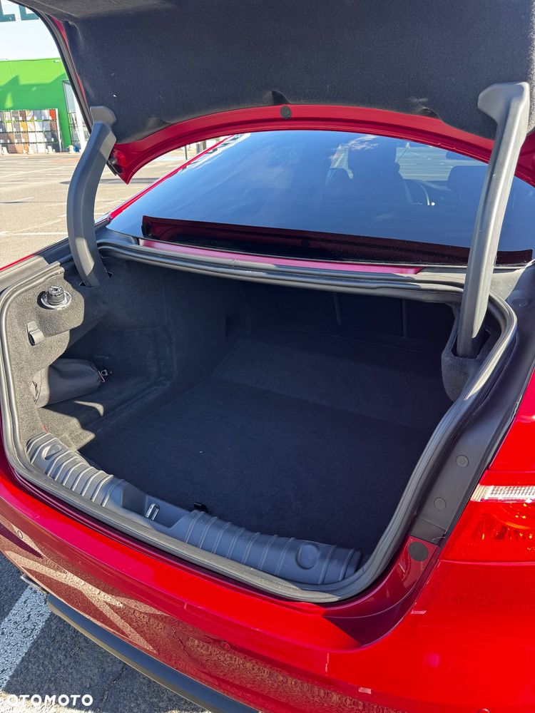 Jaguar XF 2.0 i4D R-Sport - 5