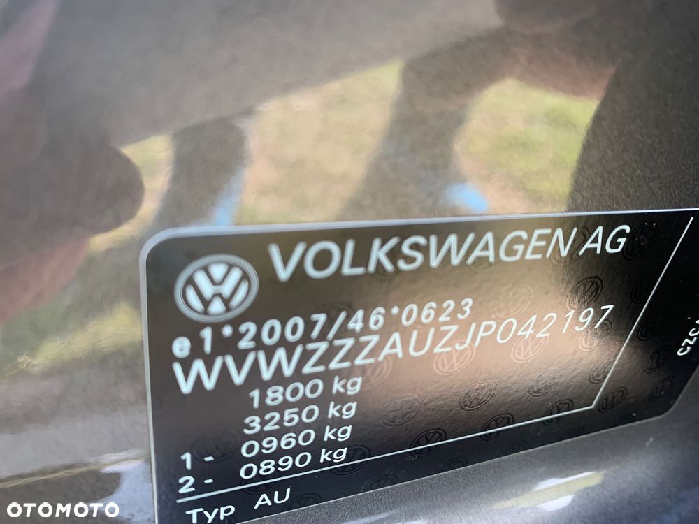 Volkswagen Golf 1.4 TSI BMT Comfortline DSG - 23