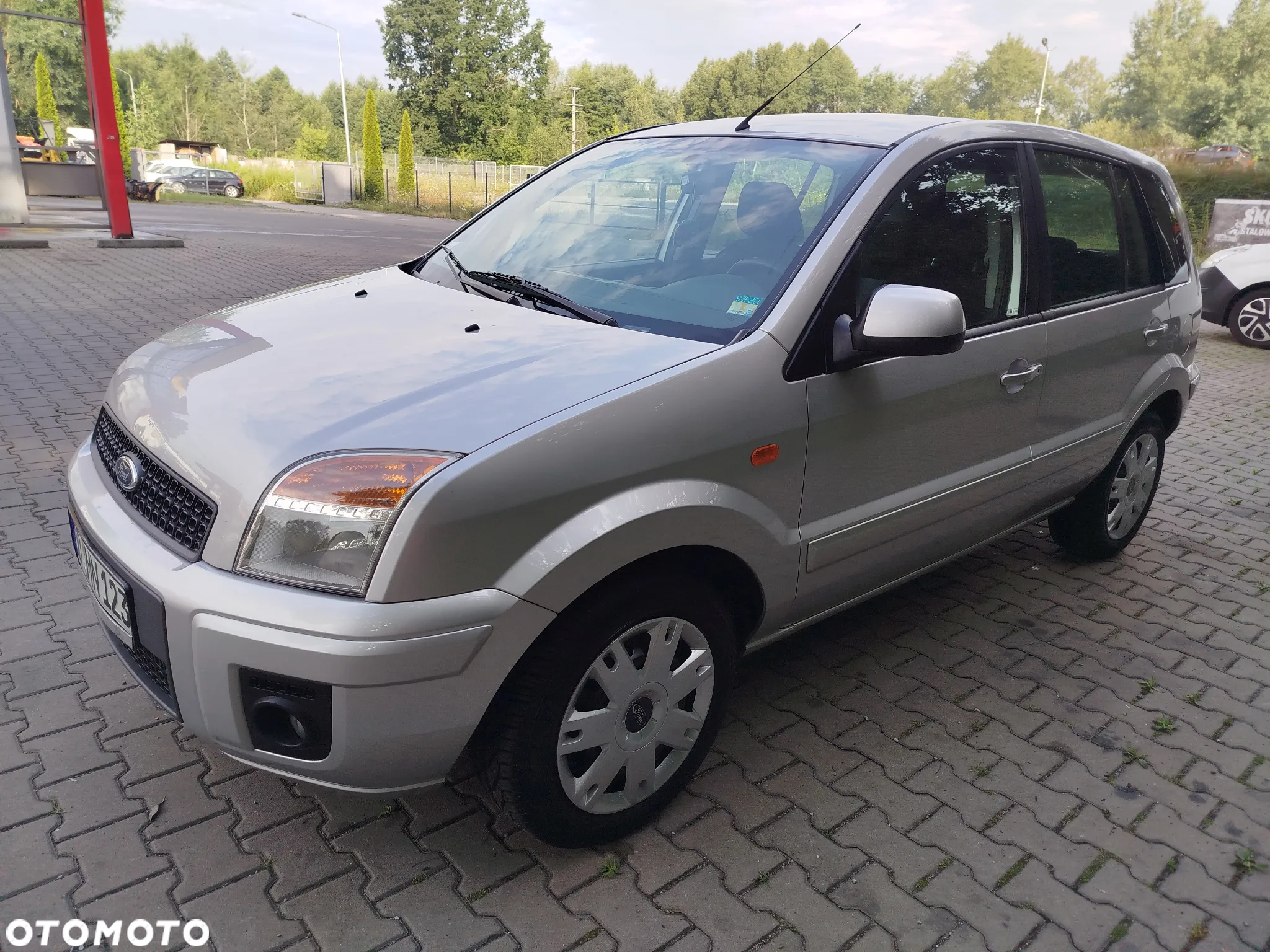 Ford Fusion 1.6 Elegance - 2
