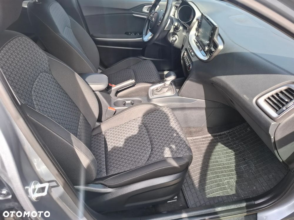 Kia Ceed 1.4 T-GDI M - 23