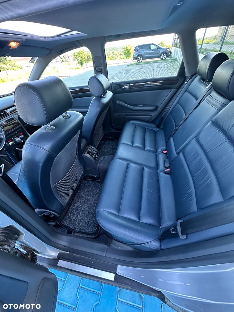 Audi A6 Avant ver-a6-avant-2-5-tdi - 17