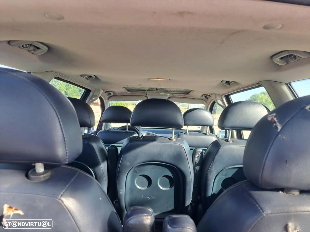 VW Sharan 1.8 T Trendline 7L - 6
