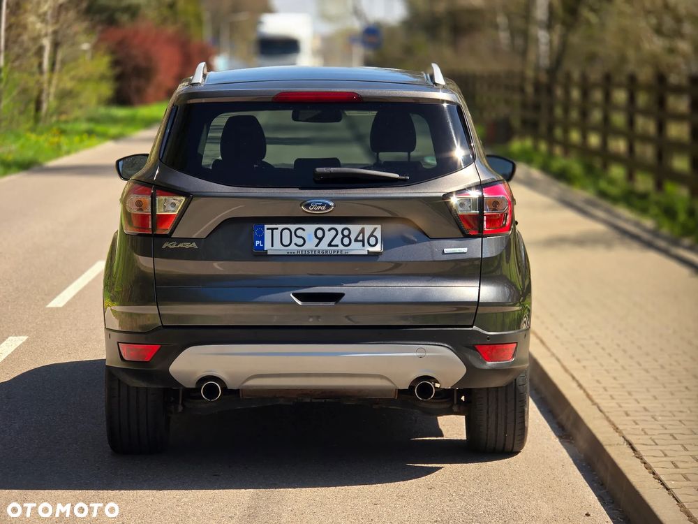 Ford Kuga 1.5 EcoBoost 2x4 Titanium - 16