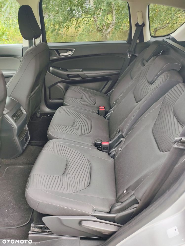 Ford S-Max - 16