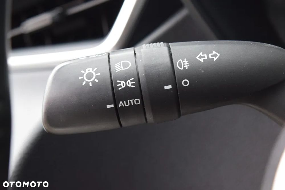 Toyota Corolla 1.5 Active - 23