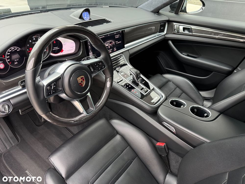 Porsche Panamera Turbo - 22