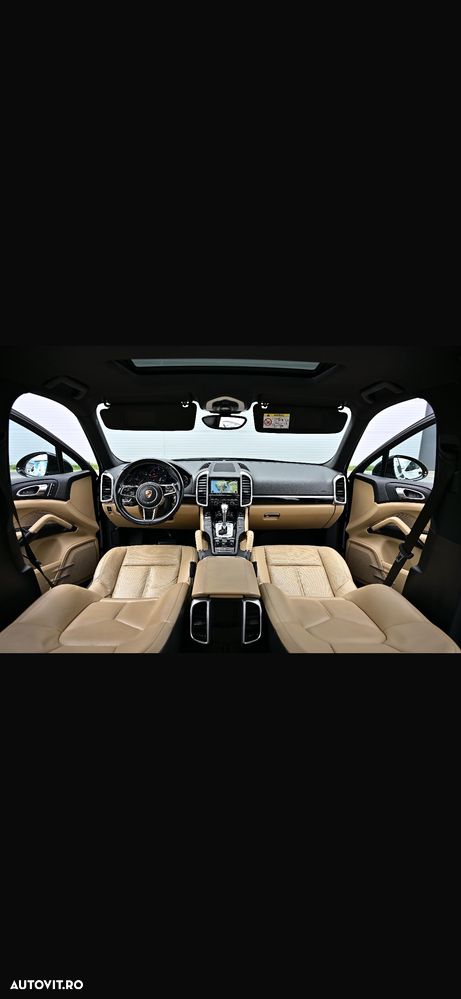 Porsche Cayenne 3.0 L - 36