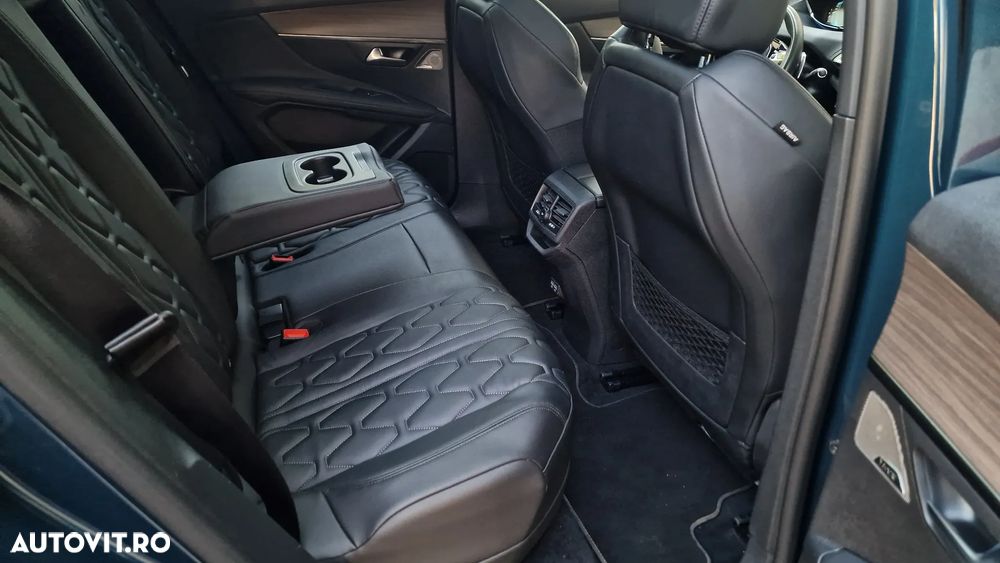 Peugeot 3008 Plug-In Hybrid 225 e-EAT8 GT - 27