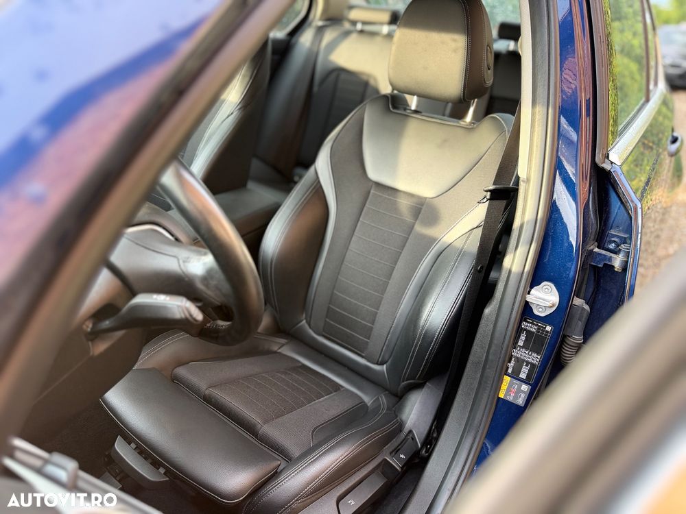 BMW Seria 3 330e Aut. Luxury Line - 8