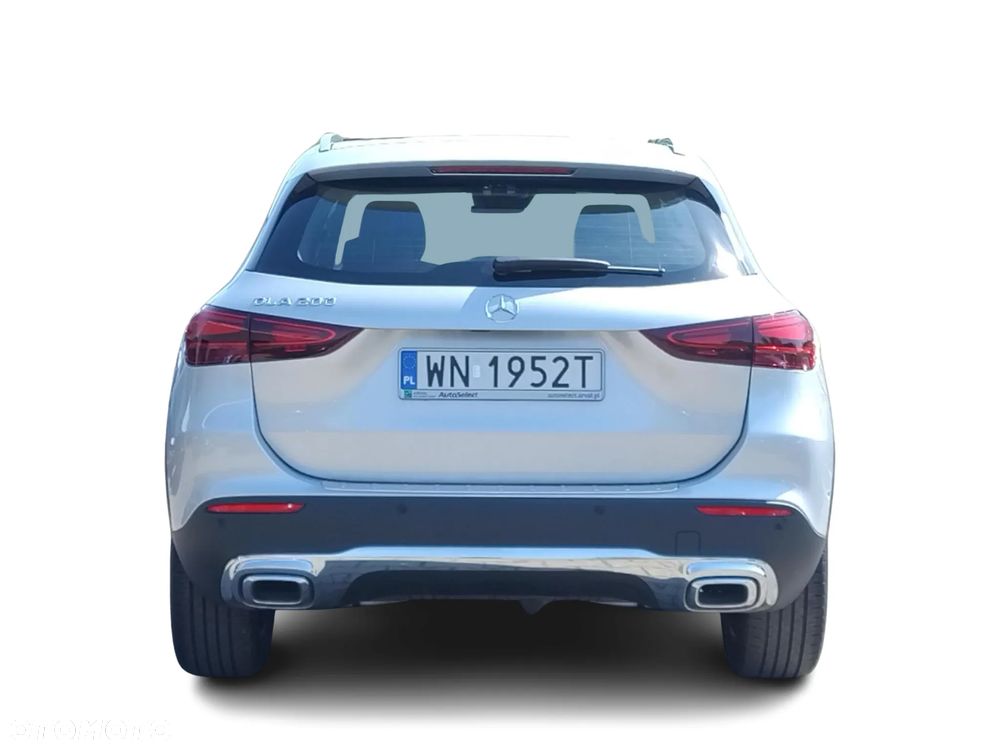 Mercedes-Benz GLA 200 Progressive - 5