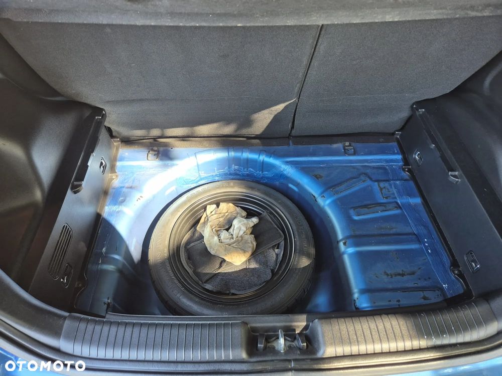 Kia Venga 1.4 CRDi M - 8