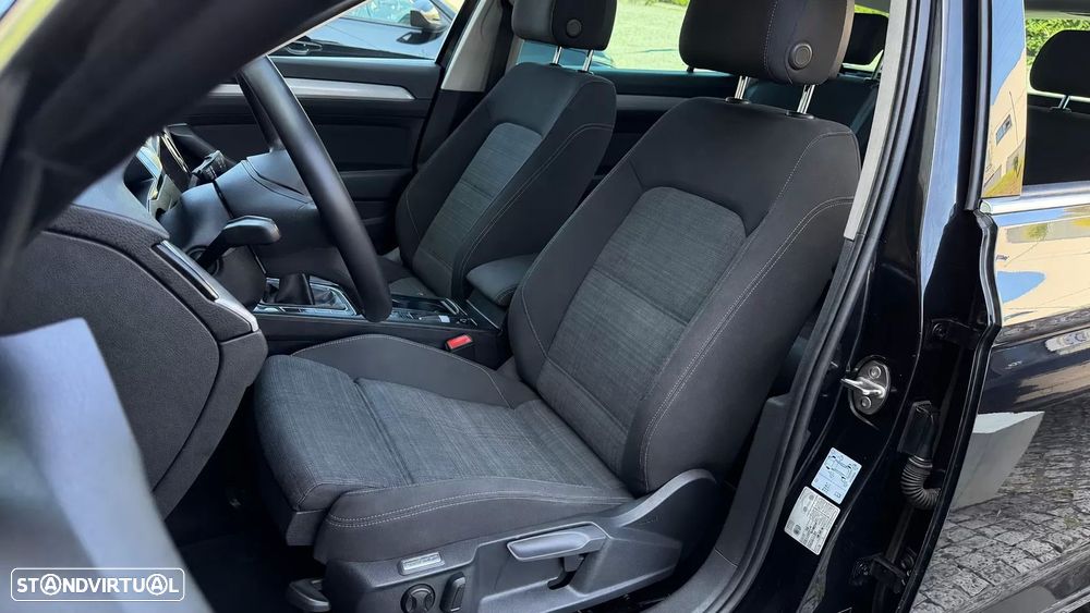 Volkswagen Passat Variant 2.0 TDI Business — fotografia 11