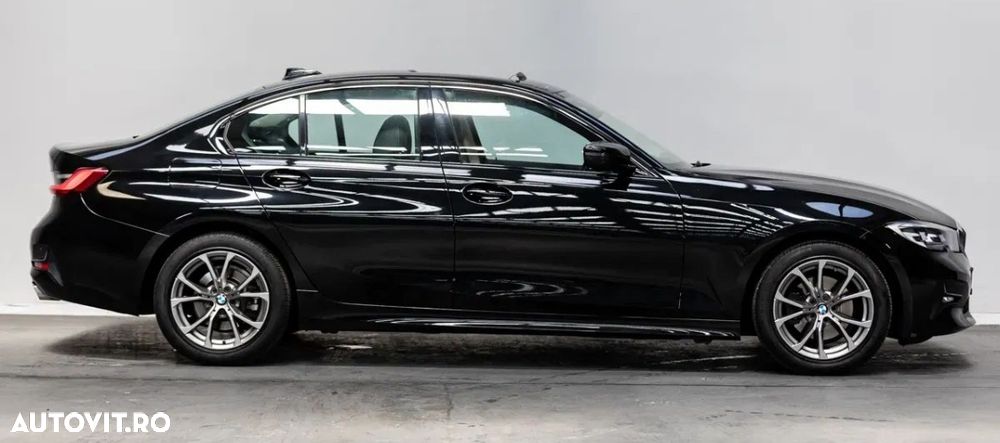 BMW Seria 3 320i AT - 14
