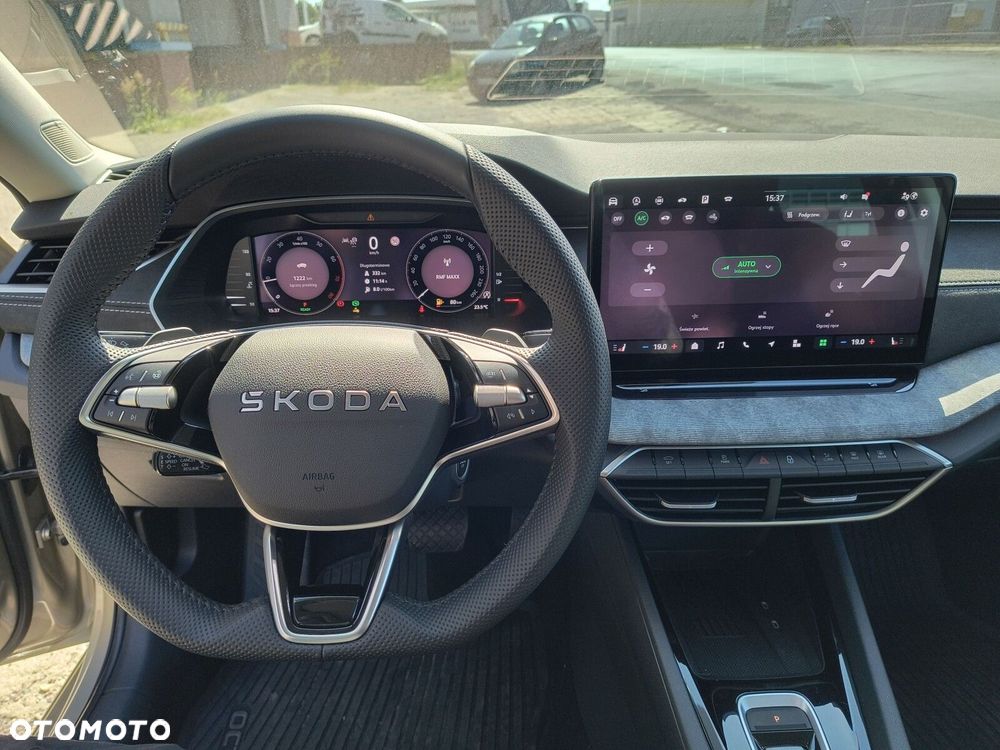 Skoda Octavia 1.5 TSI mHEV Selection DSG - 14