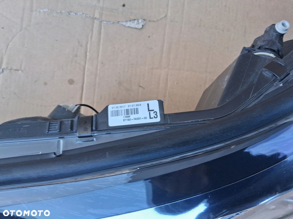 Lampa Przod Lewa Toyota CHR CH-R Soczewka 81150-F4031-00 - 2