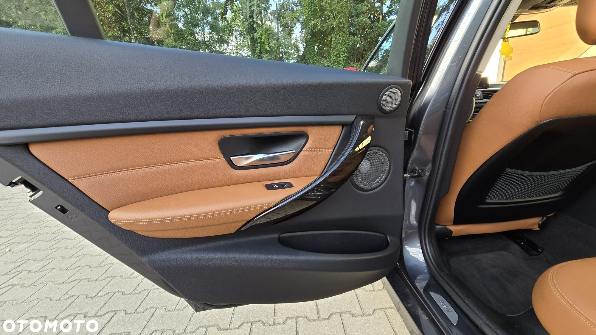 BMW Seria 3 335i xDrive Luxury Line - 32