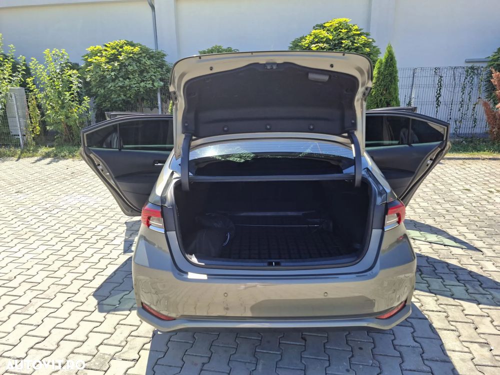 Toyota Corolla - 3