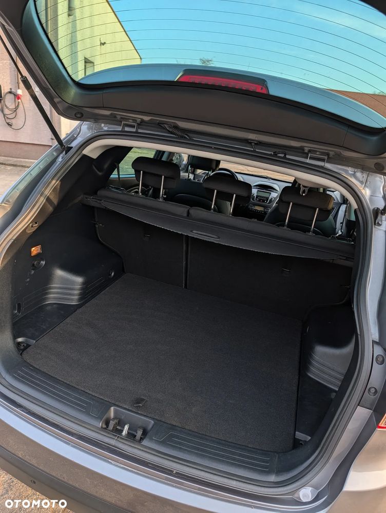 Hyundai ix35 2.0 2WD Automatik Style - 11