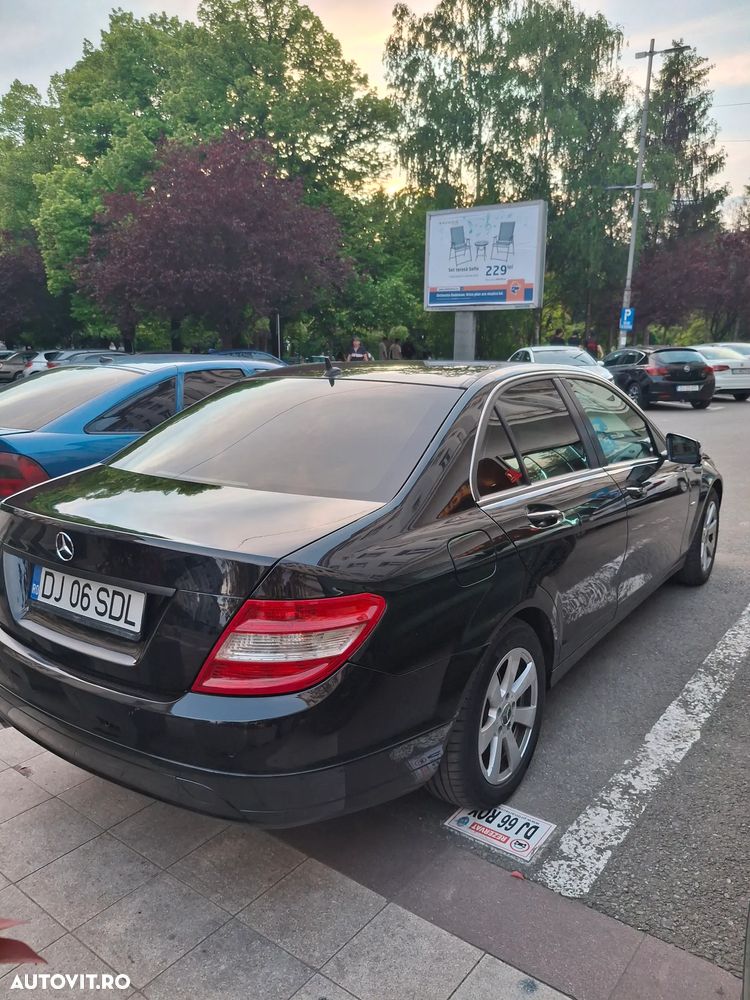 Mercedes-Benz C 220 CDI DPF Automatik BlueEFFICIENCY - 9