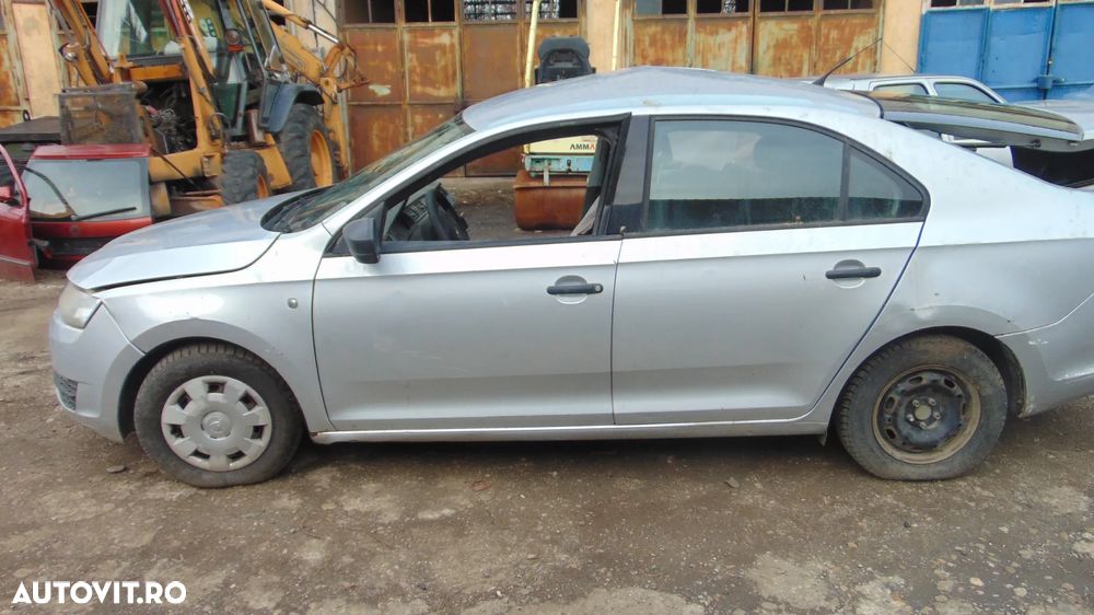 Capota fata Skoda Rapid an 2012-2019 culoarea argintiu - 6