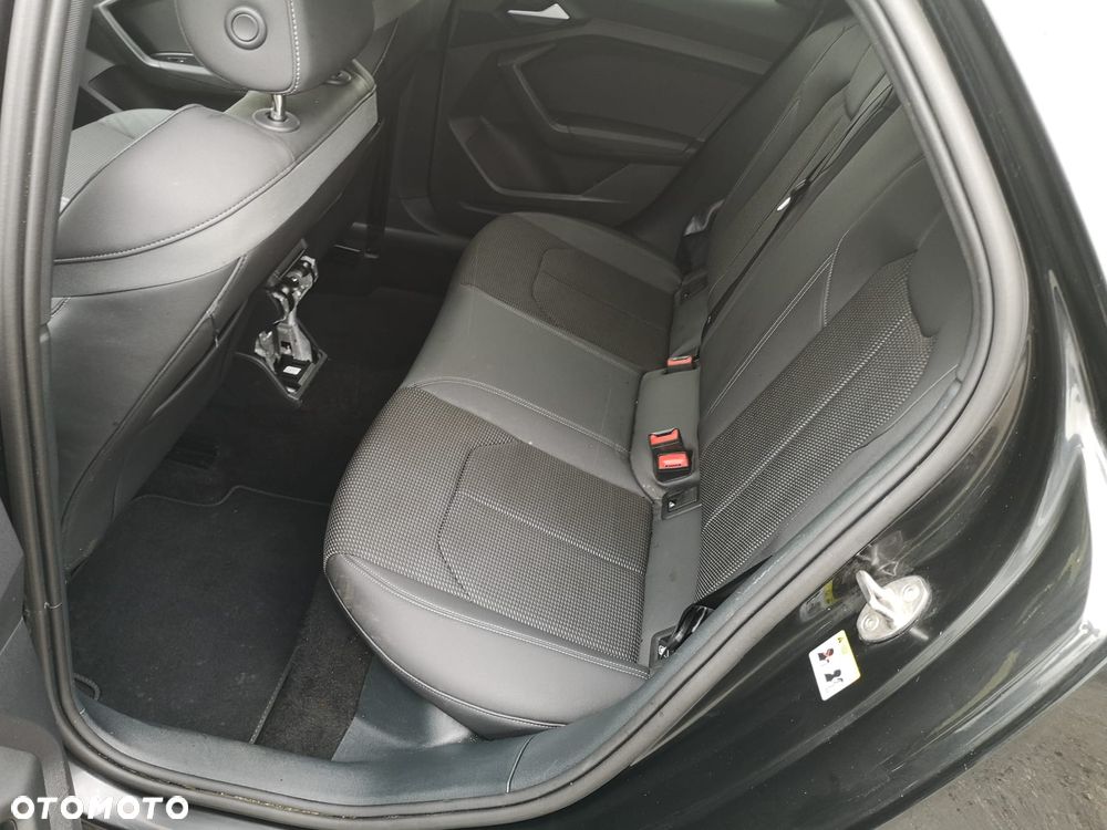 Audi A1 Sportback 35 TFSI S-Line S tronic - 17