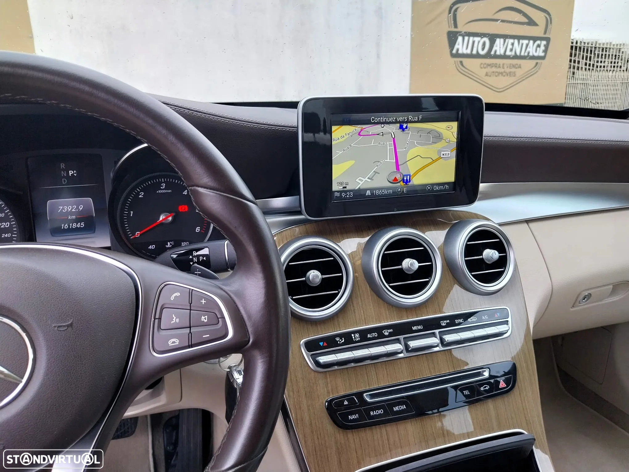 Mercedes-Benz C 200 - 24