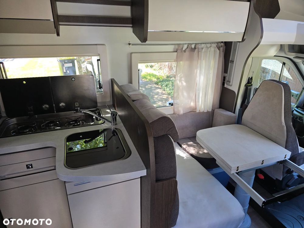 Ford Benimar Tessoro 442 - 11