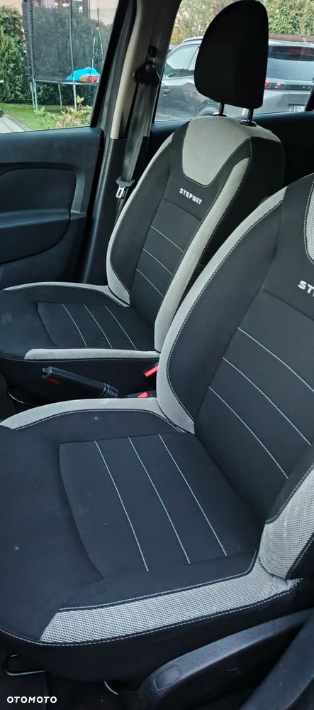Dacia Sandero - 12