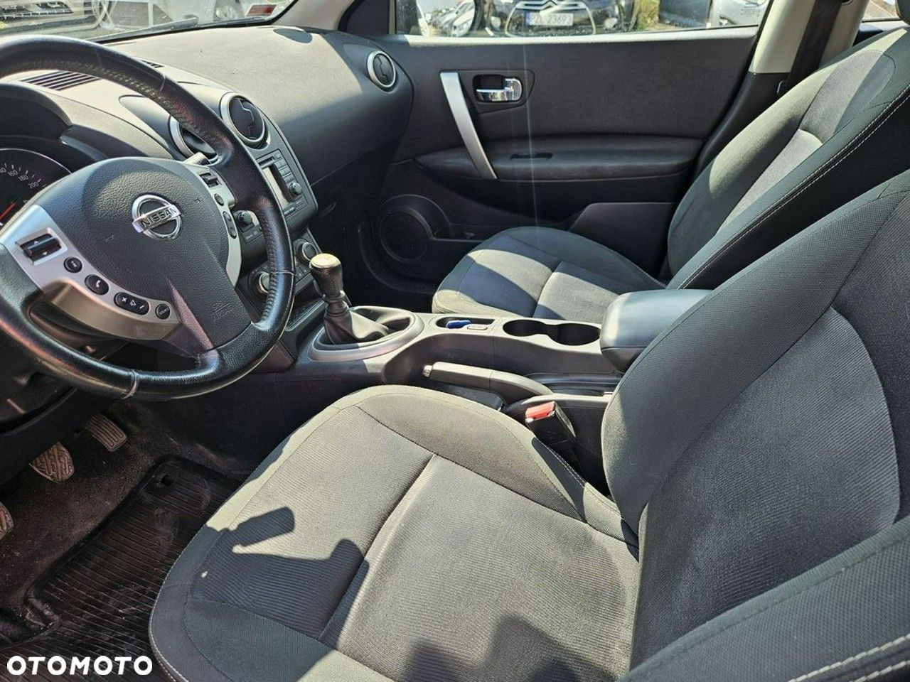 Nissan Qashqai - 10
