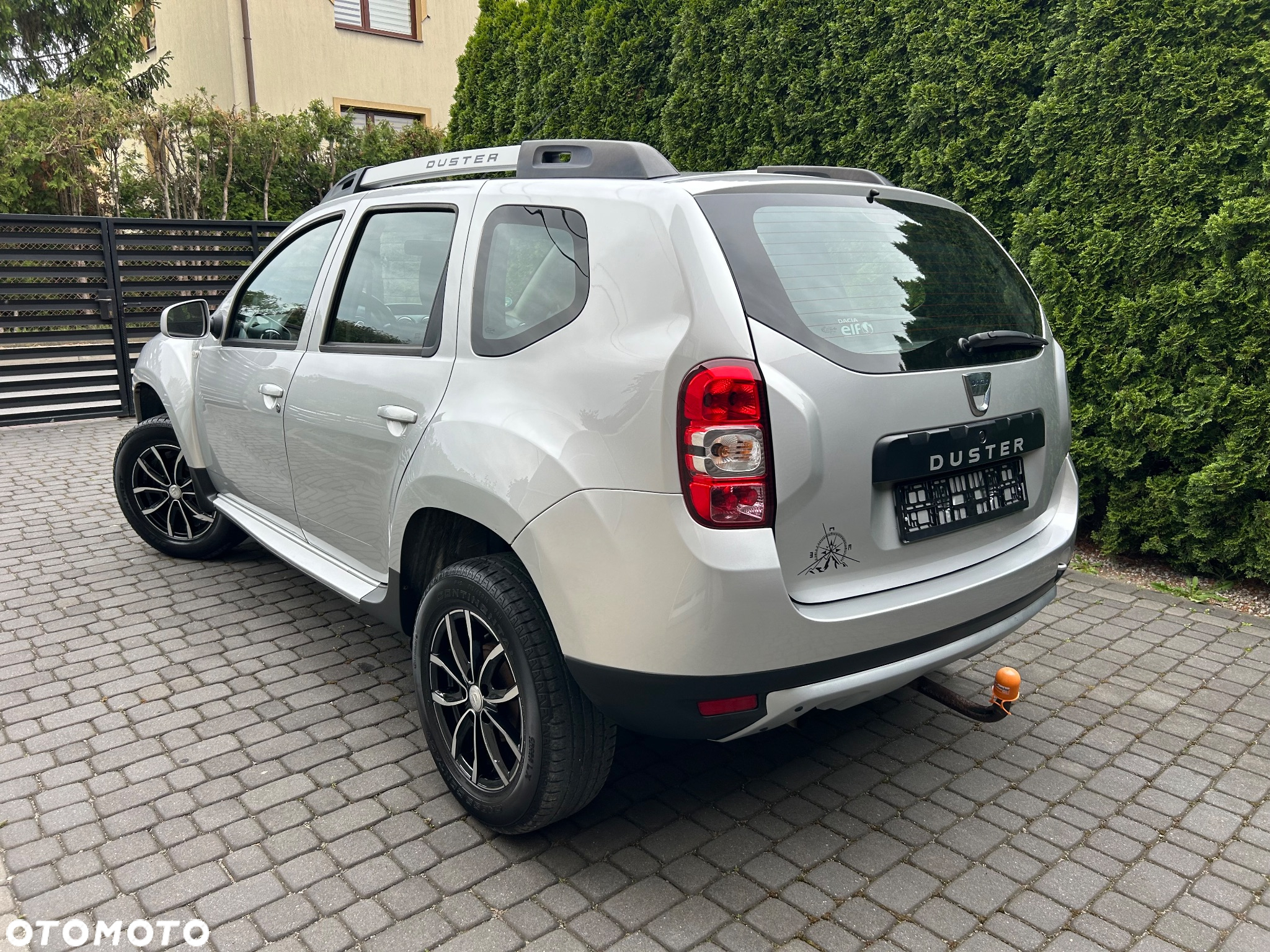 Dacia Duster 1.6 16V 4x2 Prestige - 4