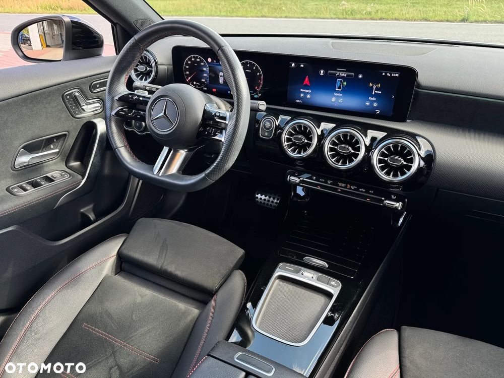 Mercedes-Benz Klasa A 220 4-Matic AMG Line 7G-DCT - 7