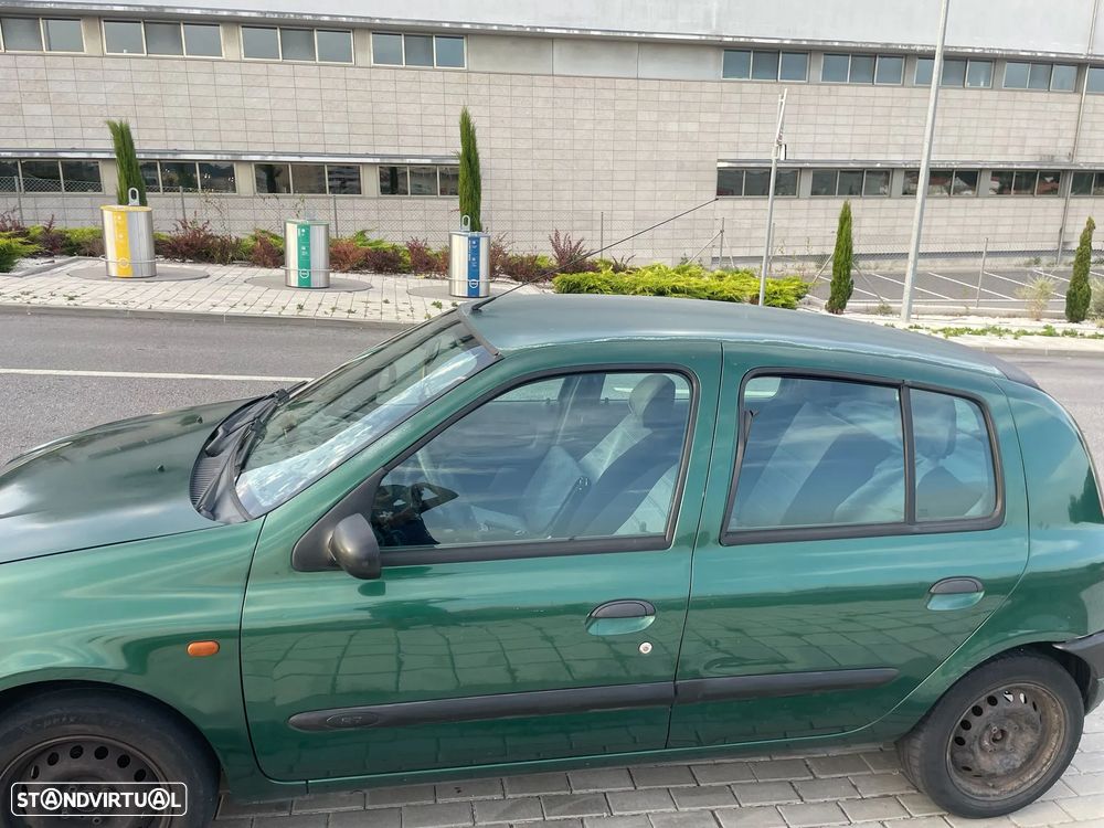 Renault Clio 1.2 RT - 3