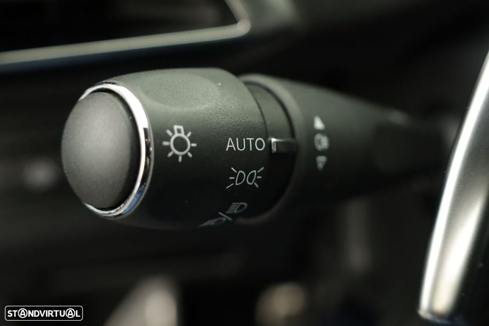 Peugeot 3008 1.2 PureTech GT EAT8 - 18