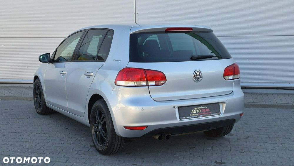 Volkswagen Golf - 16