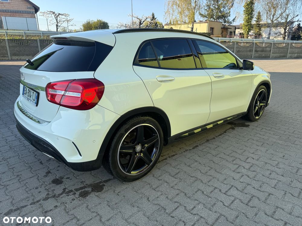 Mercedes-Benz GLA 200 (CDI) d 7G-DCT AMG Line - 4