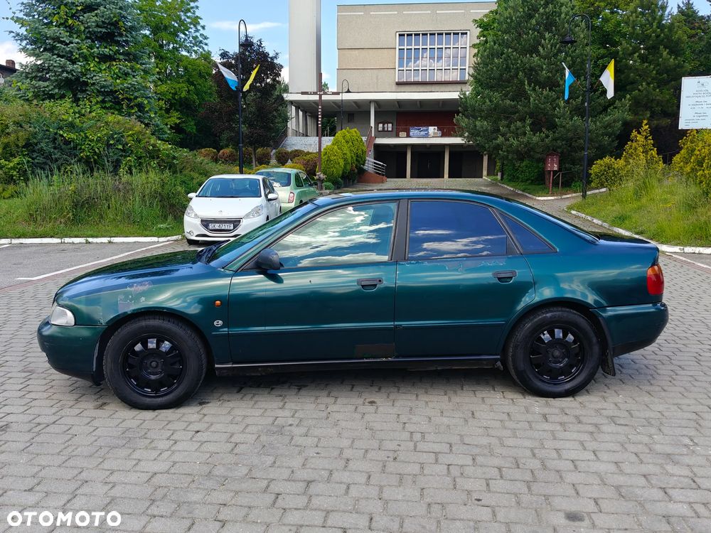 Audi A4 Limousine - 9