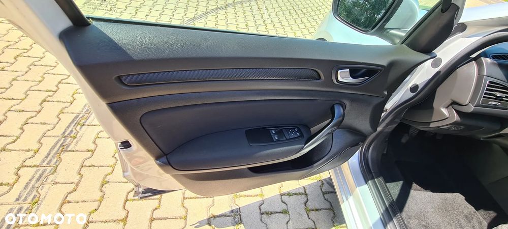 Renault Megane ENERGY TCe 100 LIFE - 11