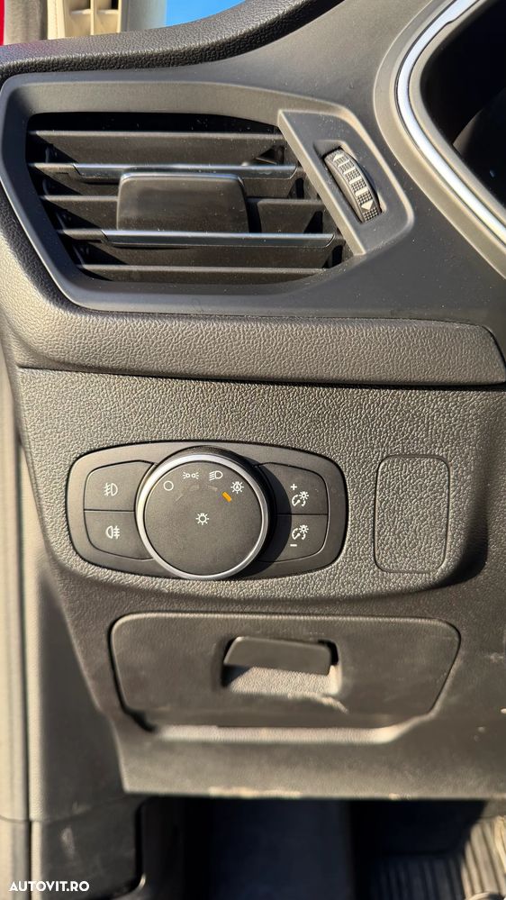 Ford Focus 1.5 EcoBlue Titanium - 23