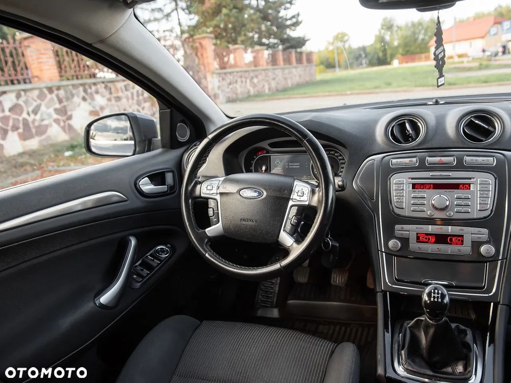 Ford Mondeo 2.0 Platinium X - 24