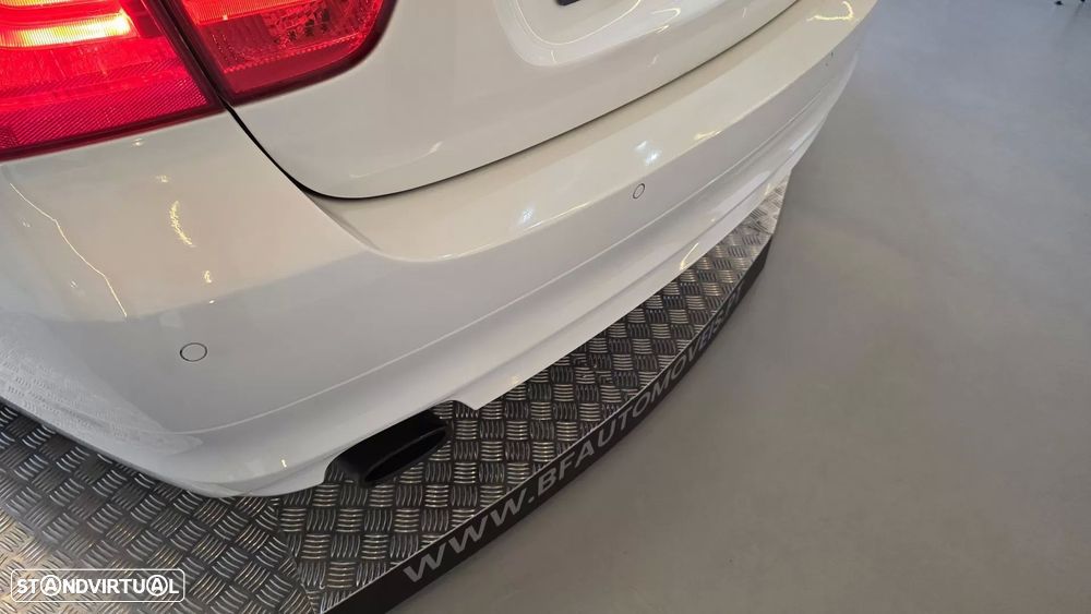 BMW 318 d Sport - 23