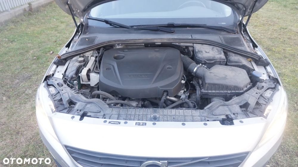 Volvo V60 D2 Linje Svart - 17
