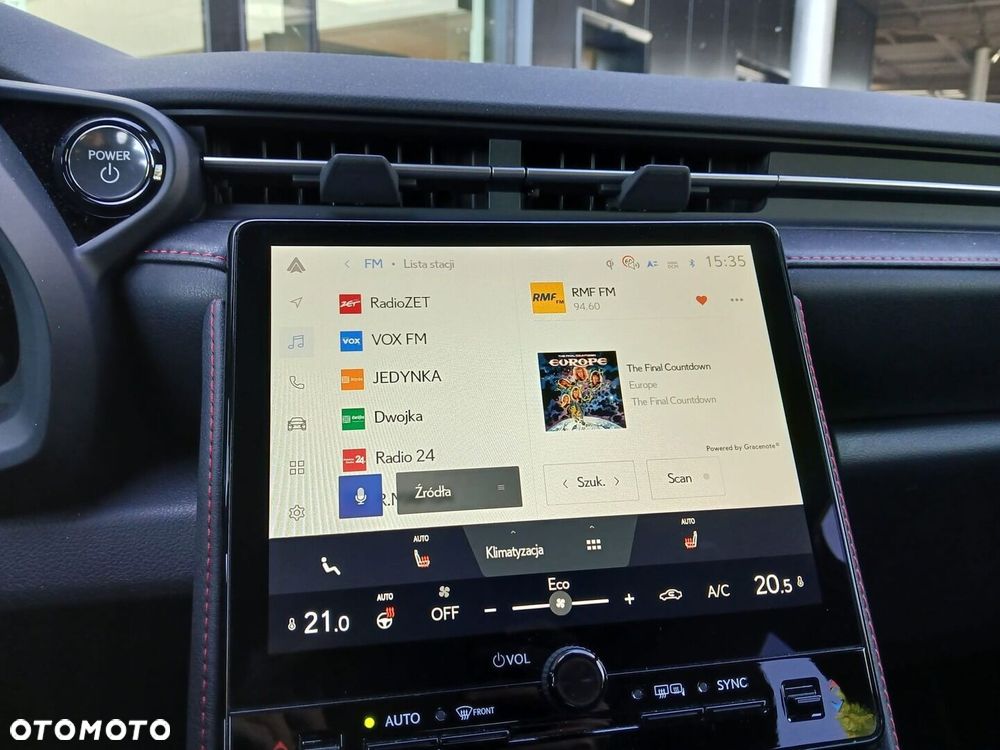 Lexus LBX 1.5 Hybrid Emotion - 22