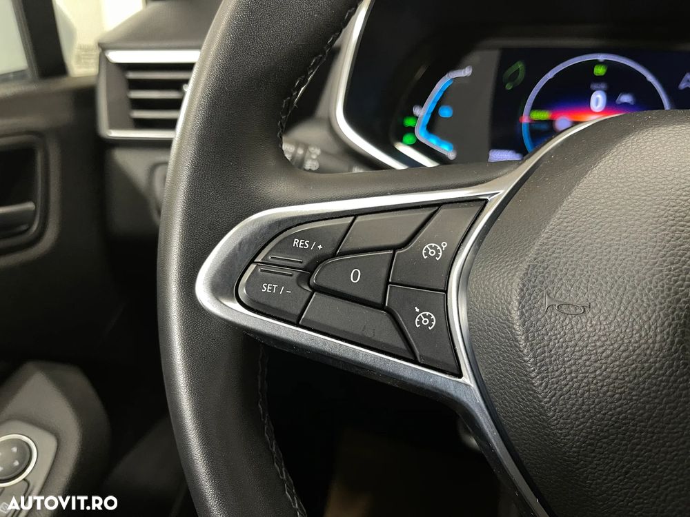 Renault Clio E-TECH Hybrid 140 BUSINESS EDITION - 18