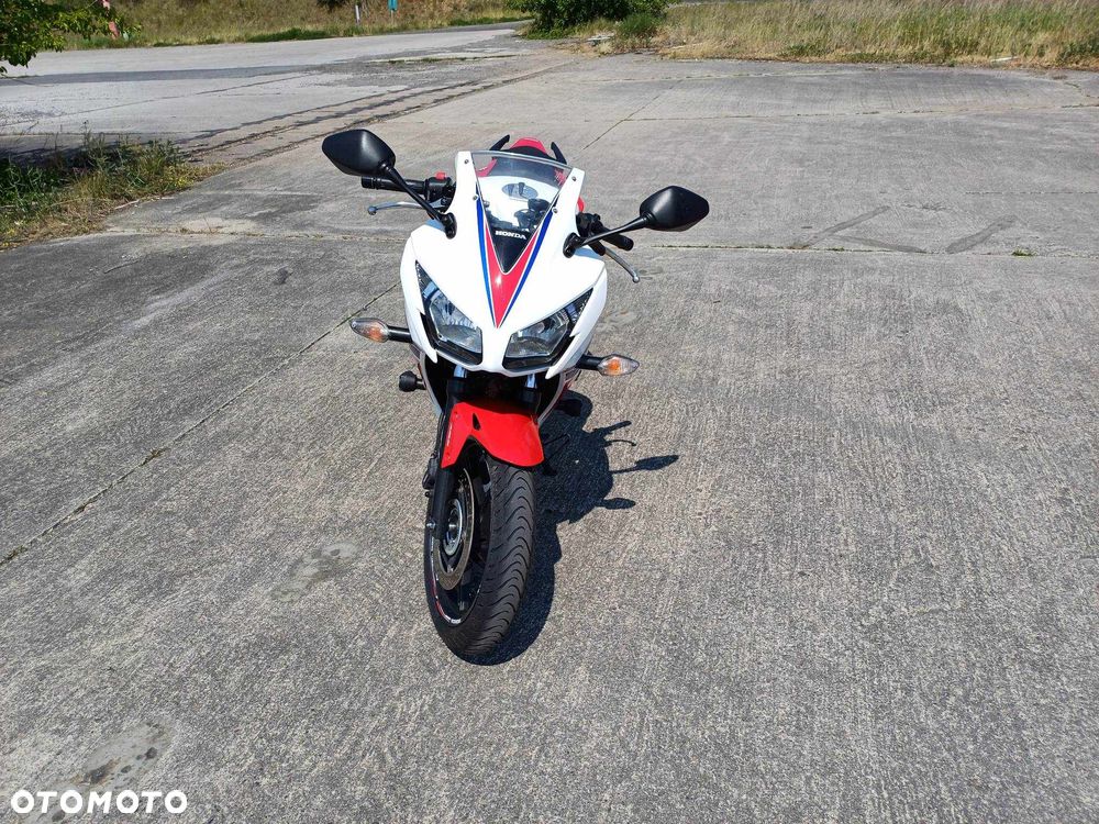 Honda CBR - 1