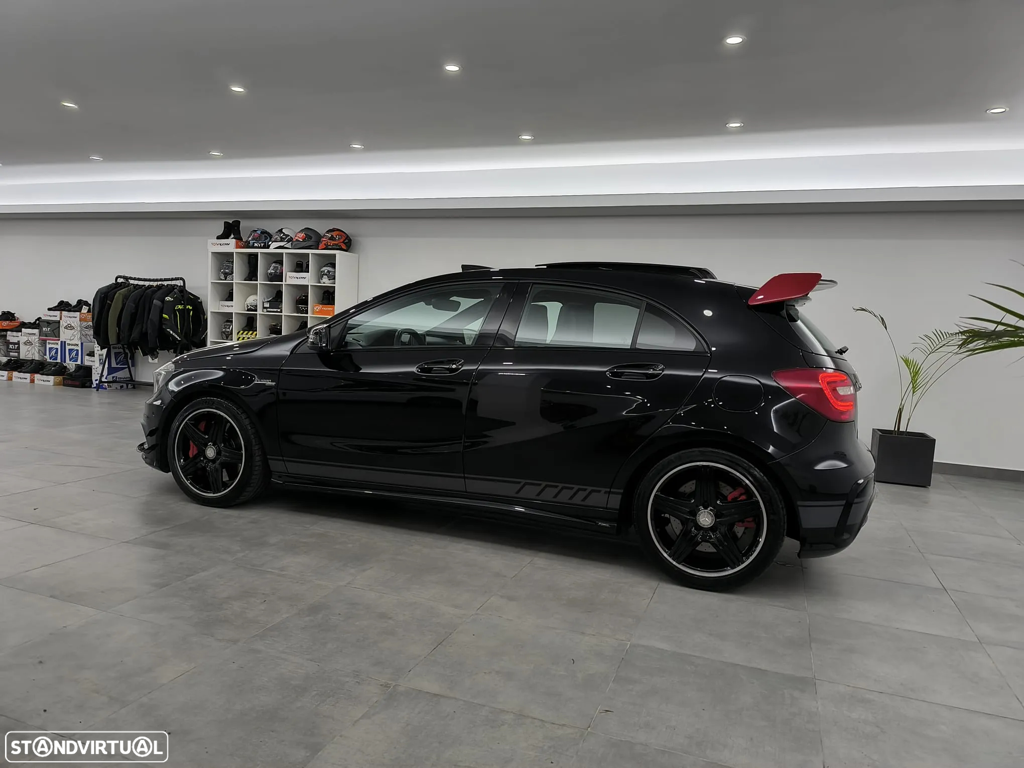 Mercedes-Benz A 45 AMG 4Matic Speedshift 7G-DCT - 7